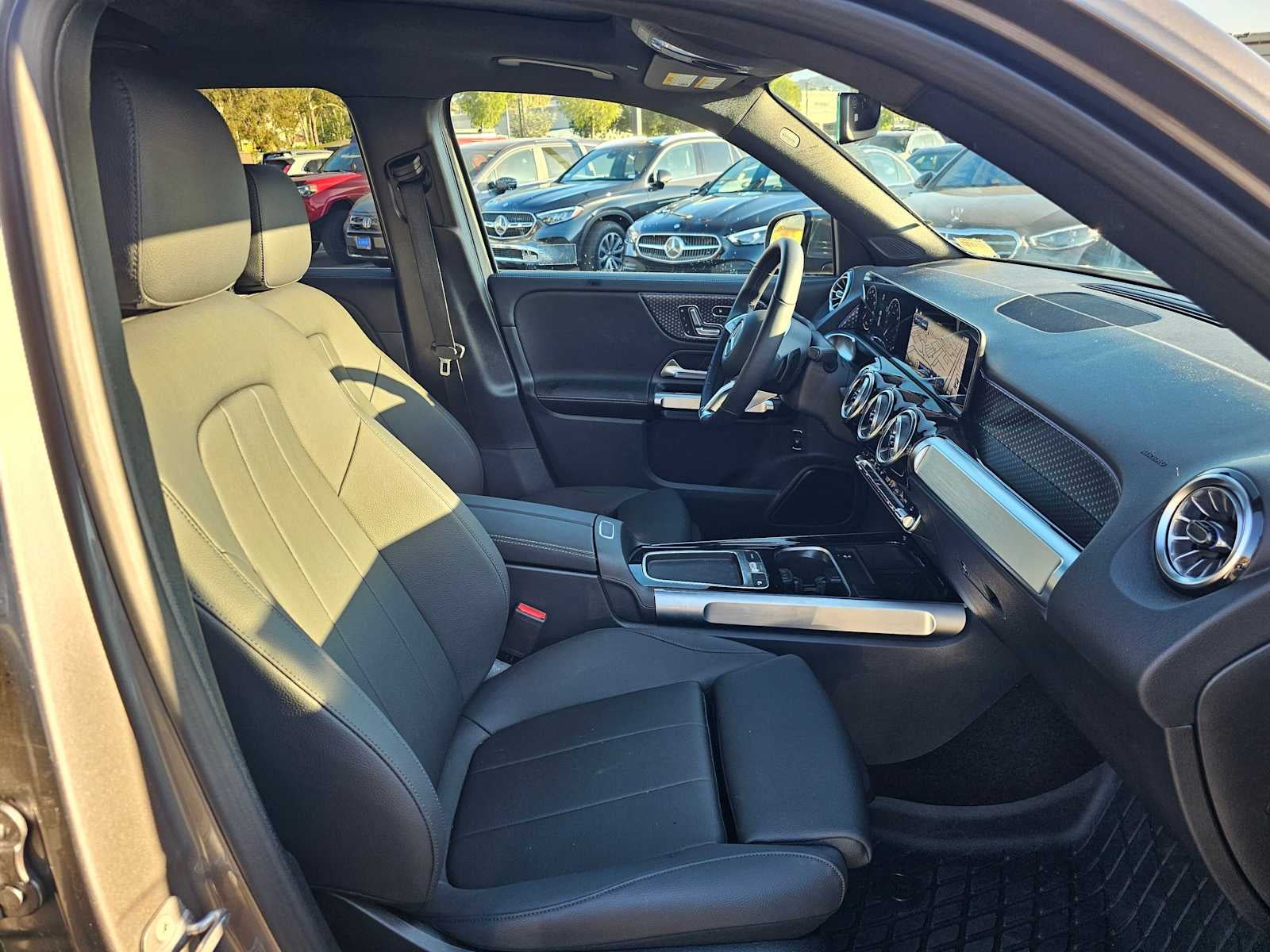 2026 Mercedes-Benz GLB 250 SUV