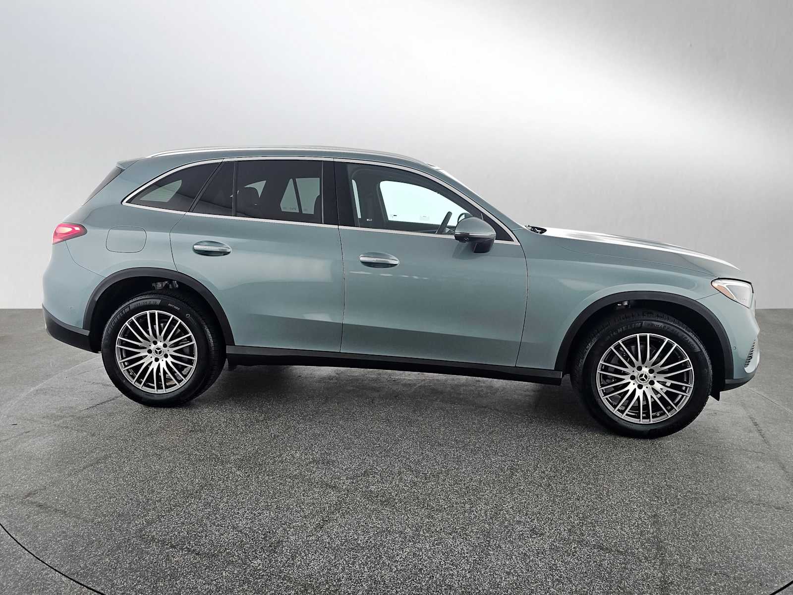 2026 Mercedes-Benz GLC 300 SUV