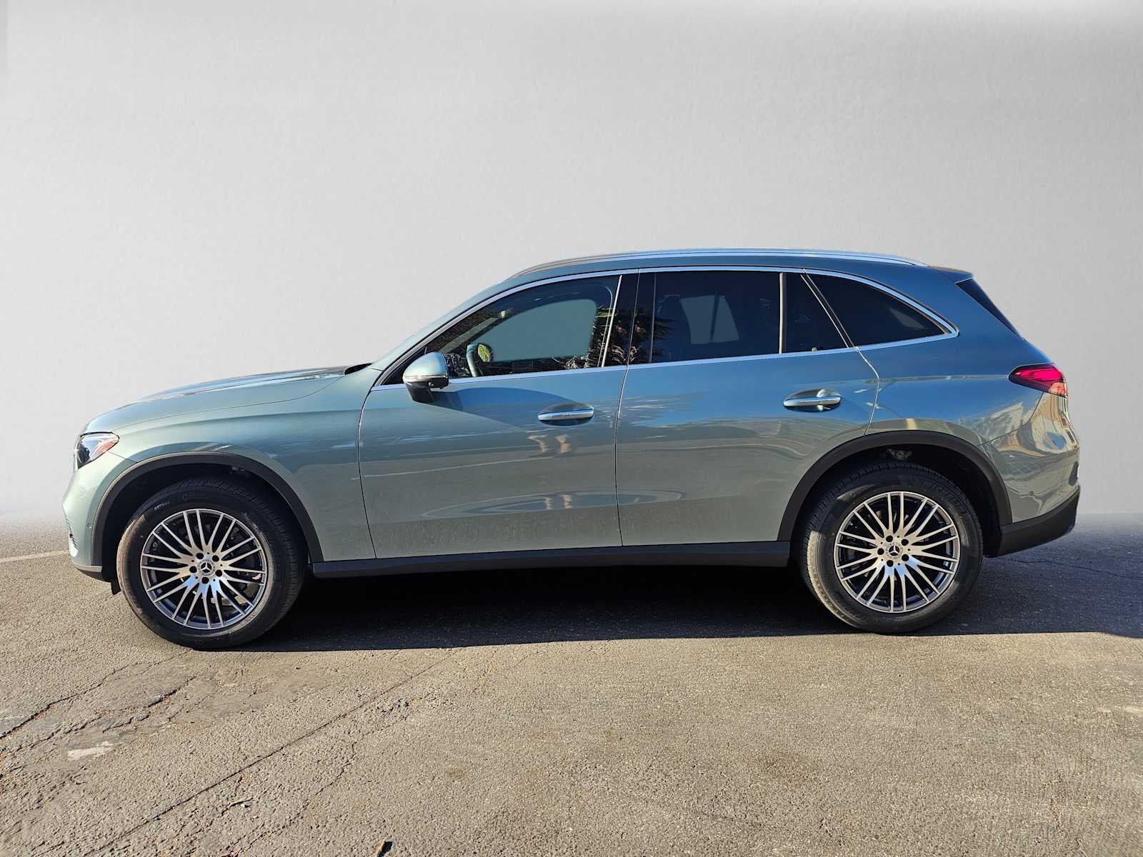 2026 Mercedes-Benz GLC 300 SUV