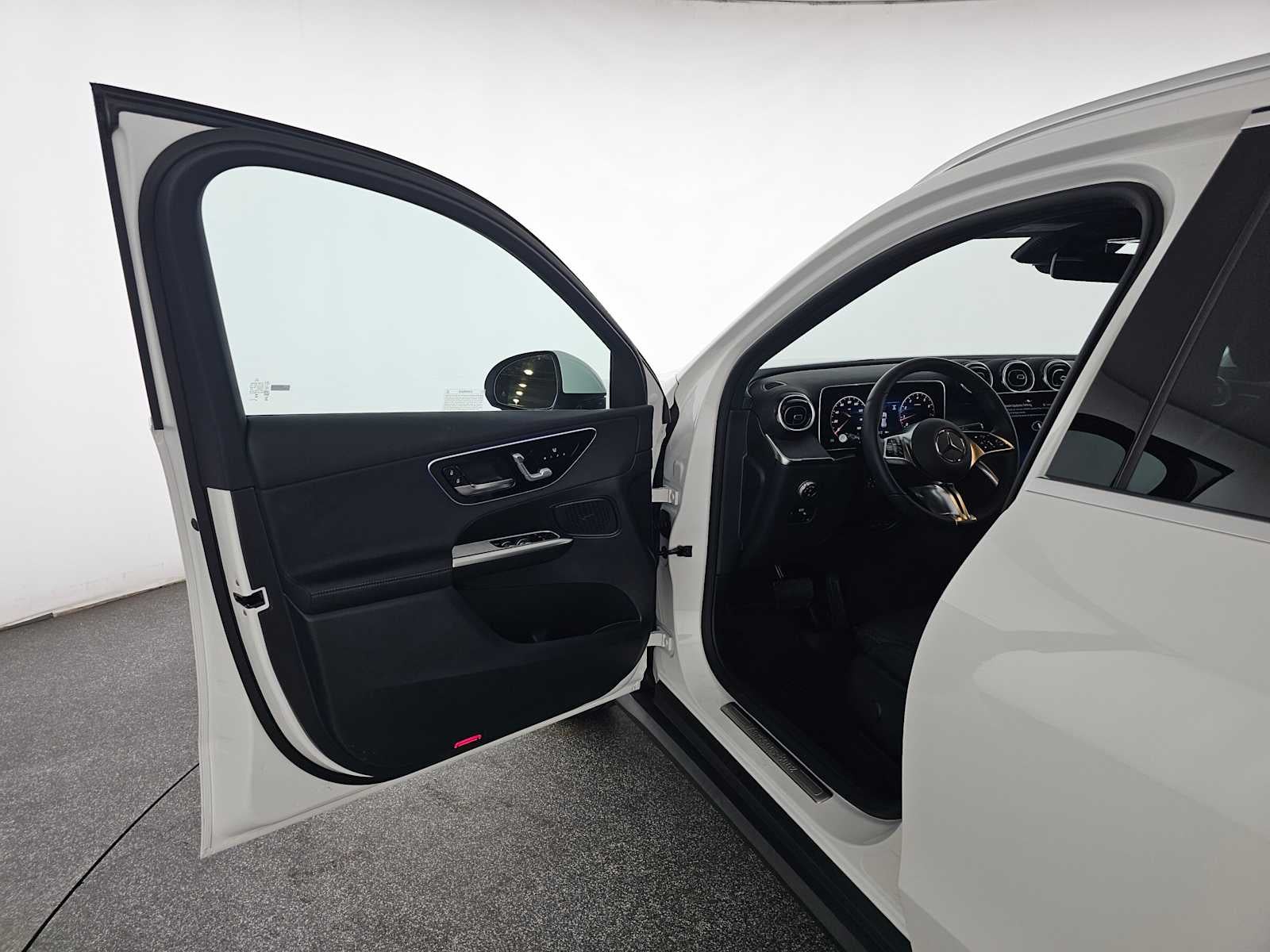 2026 Mercedes-Benz GLC 300 SUV