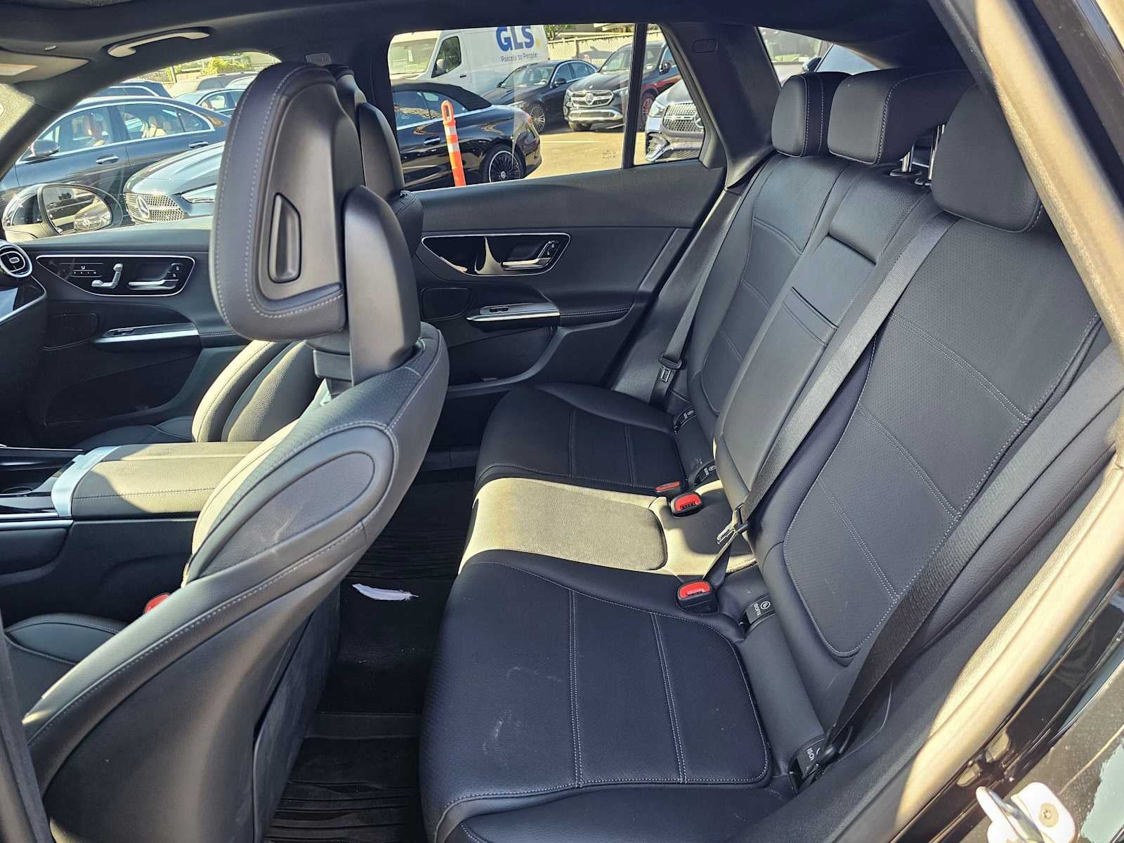 2026 Mercedes-Benz GLC 300 4MATIC® SUV