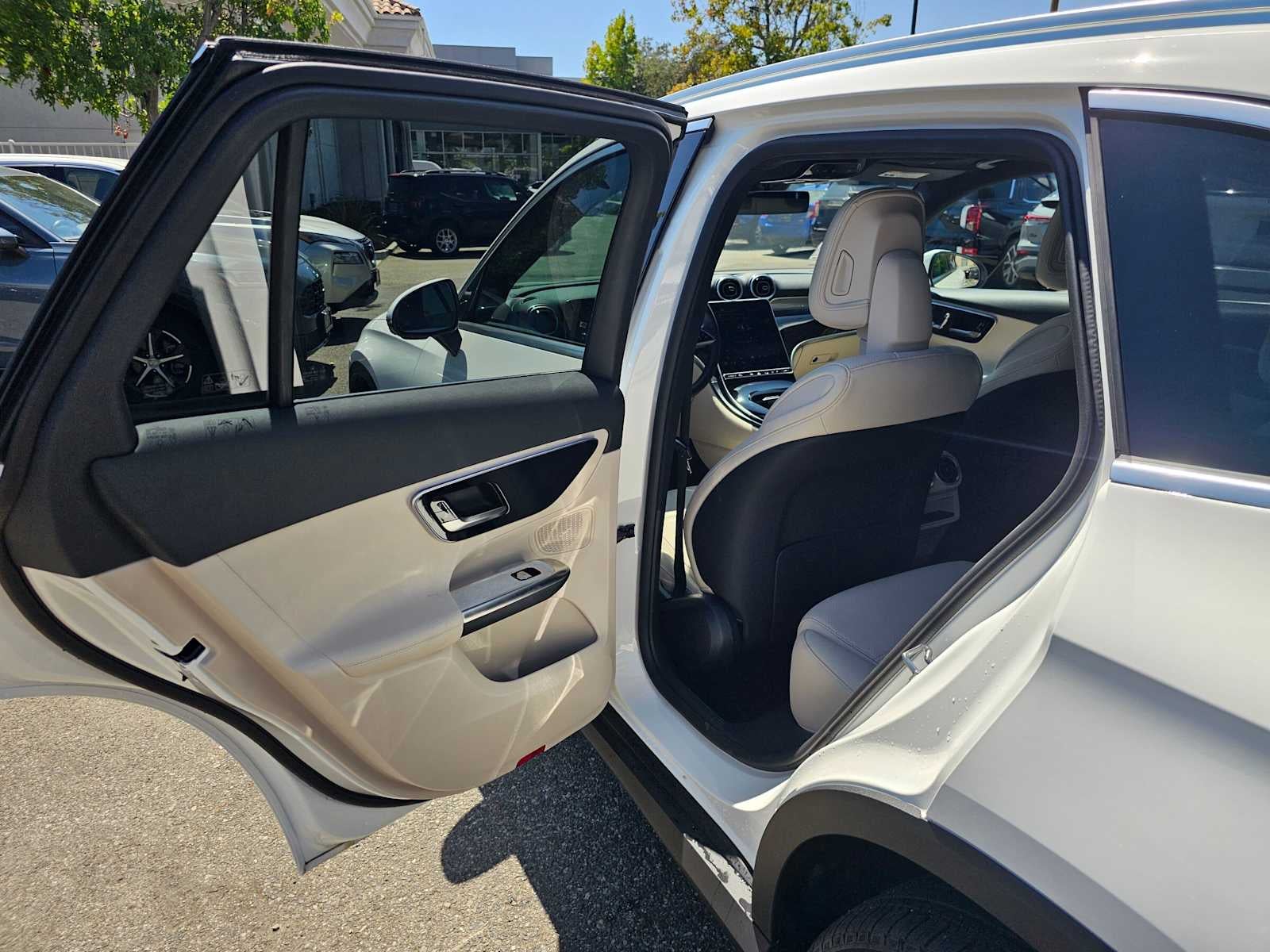 2026 Mercedes-Benz GLC 300 4MATIC® SUV