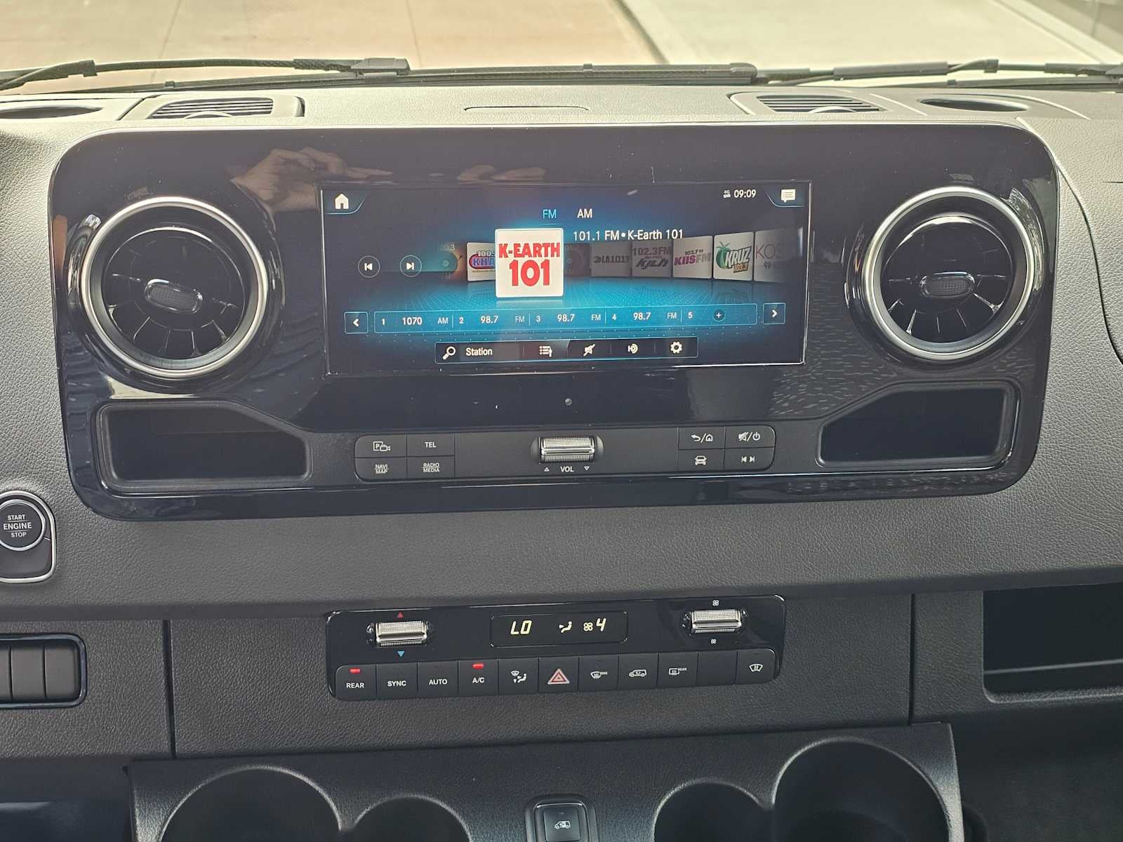 2024 Mercedes-Benz Sprinter 4500 High Roof I4 Diesel HO 170" Extended RWD