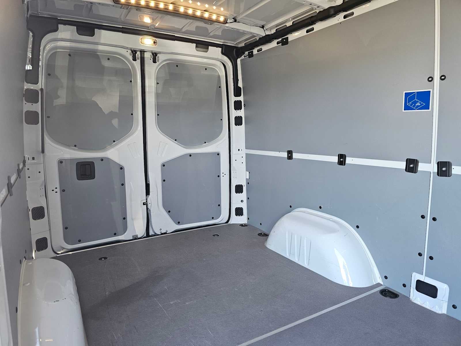 2025 Mercedes-Benz Sprinter 2500 Standard Roof I4 Diesel 144" RWD