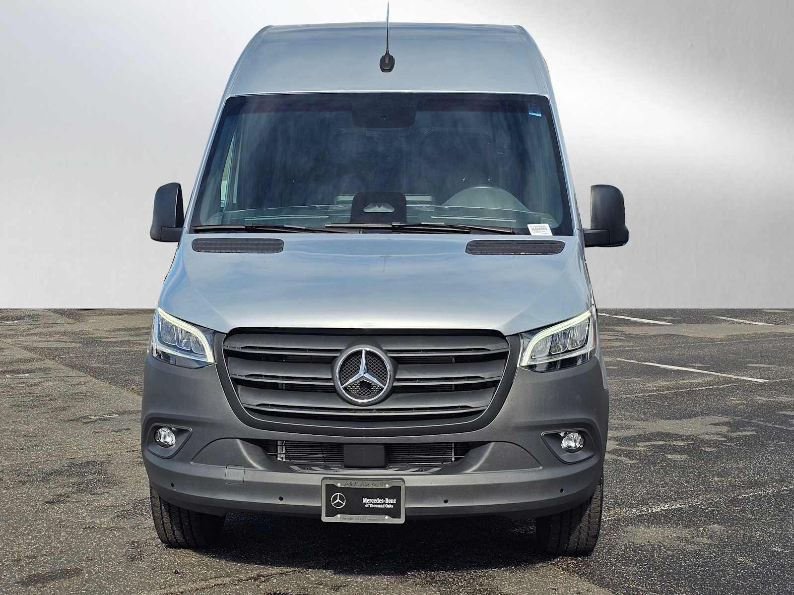 2025 Mercedes-Benz Sprinter 2500 Standard Roof I4 Diesel HO 144" RWD