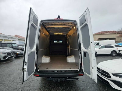 2025 Mercedes-Benz Sprinter 3500 High Roof I4 Diesel HO 170" Extended RWD