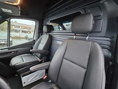 2025 Mercedes-Benz Sprinter 3500 High Roof I4 Diesel HO 170" Extended RWD