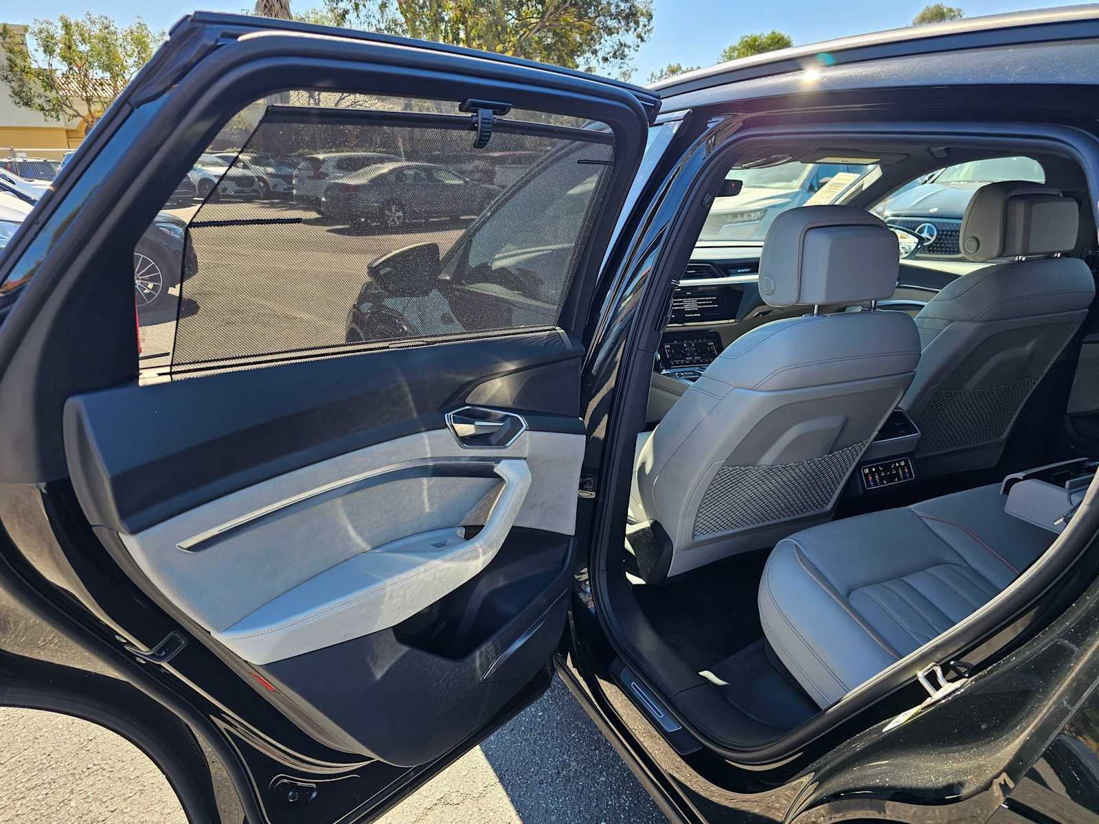 2024 Audi Q8 e-tron Prestige