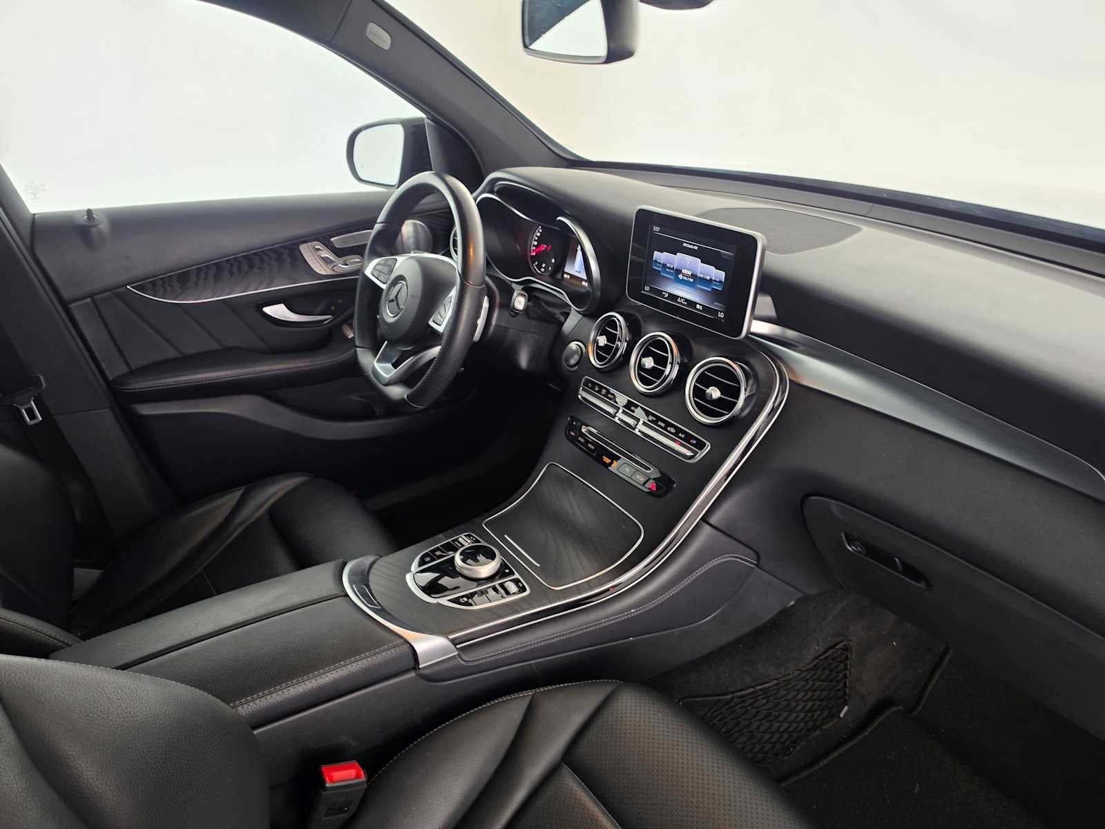 2018 Mercedes-Benz GLC 300 SUV