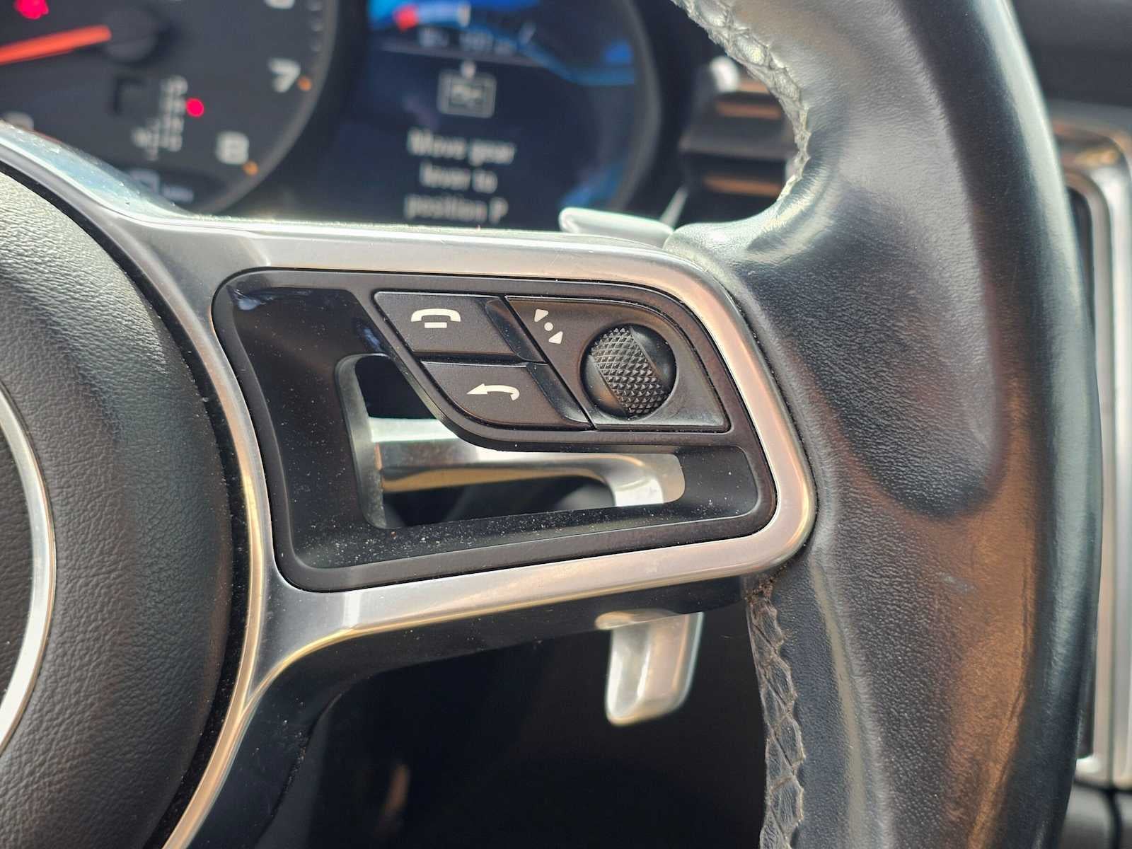 2017 Porsche Macan AWD
