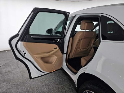 2024 Porsche Macan S