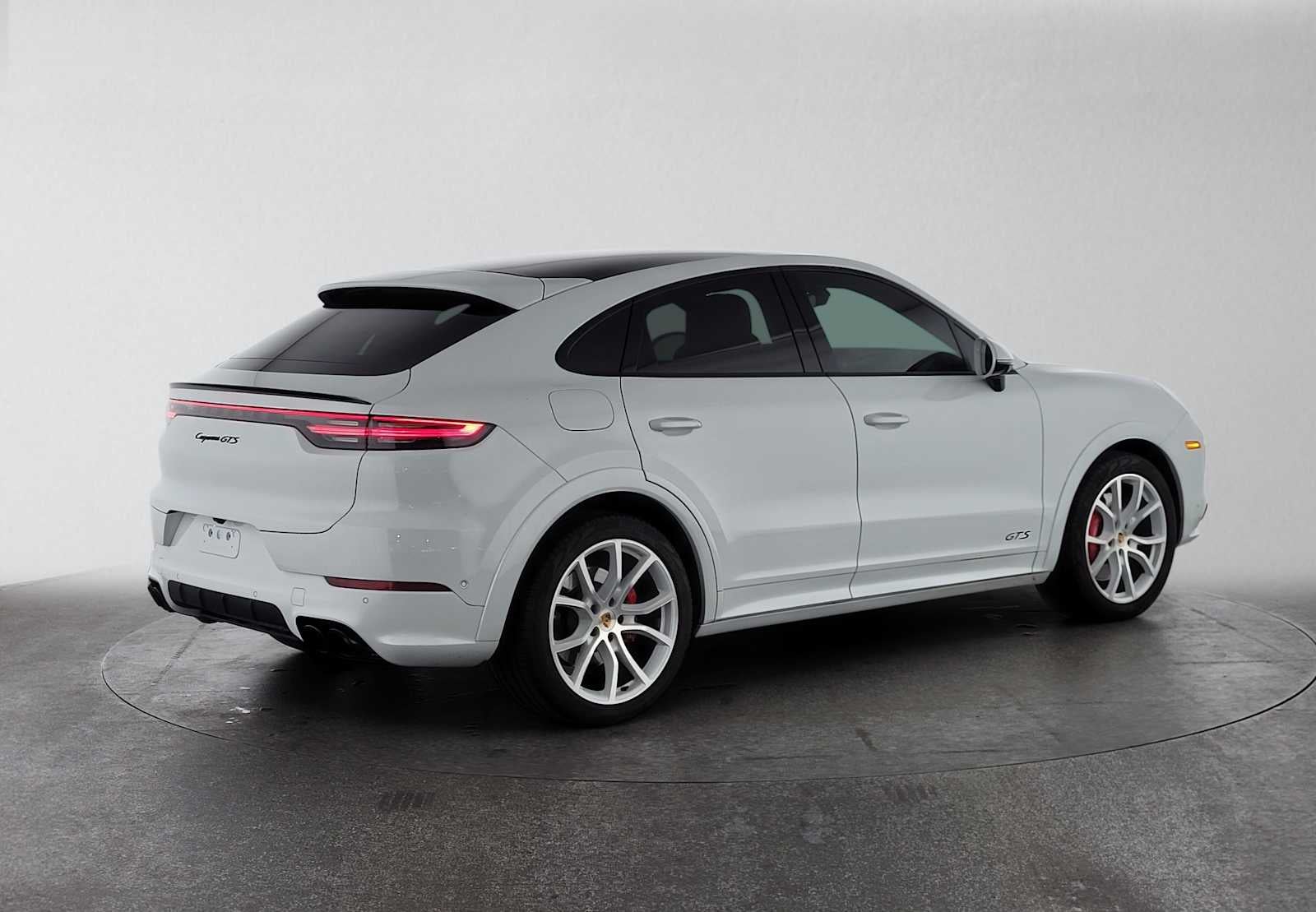 2022 Porsche Cayenne GTS