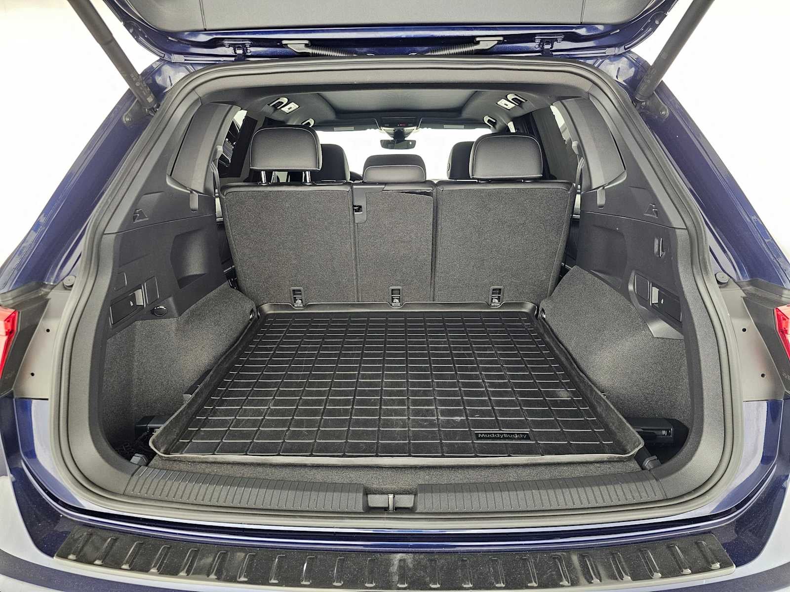 2023 Volkswagen Tiguan SEL R-Line