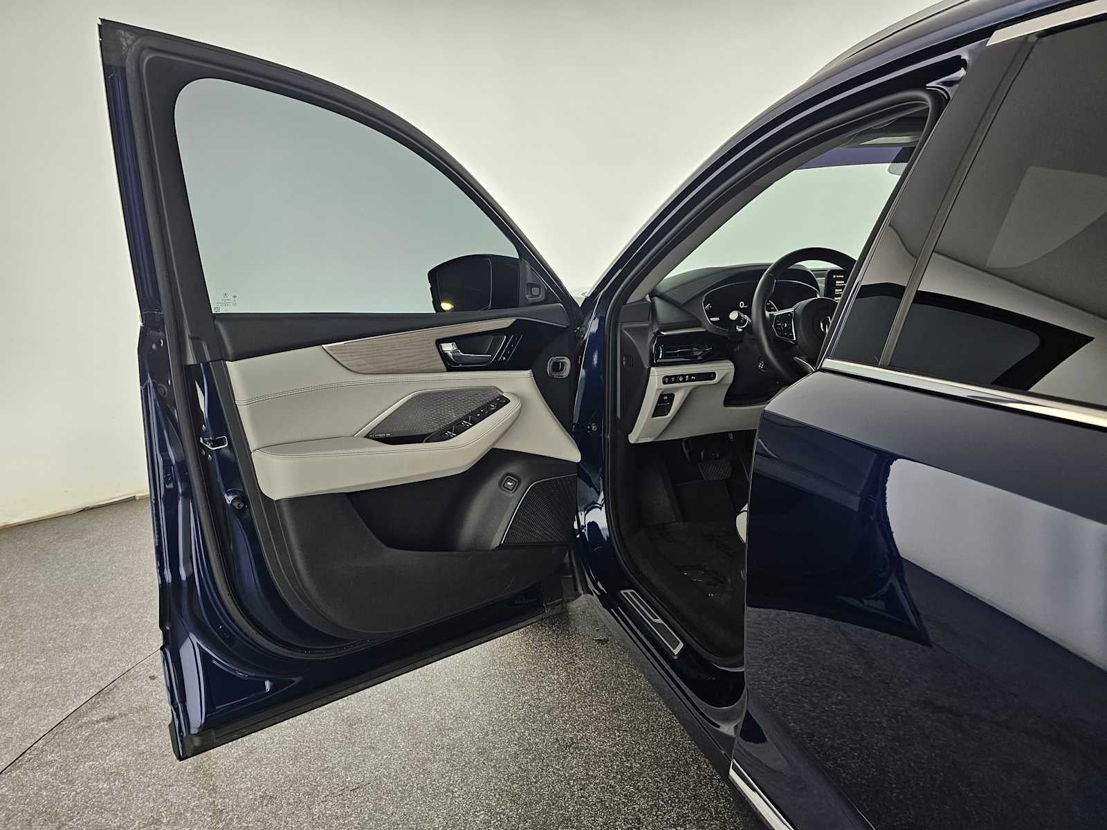 2023 Acura MDX w/Advance Package