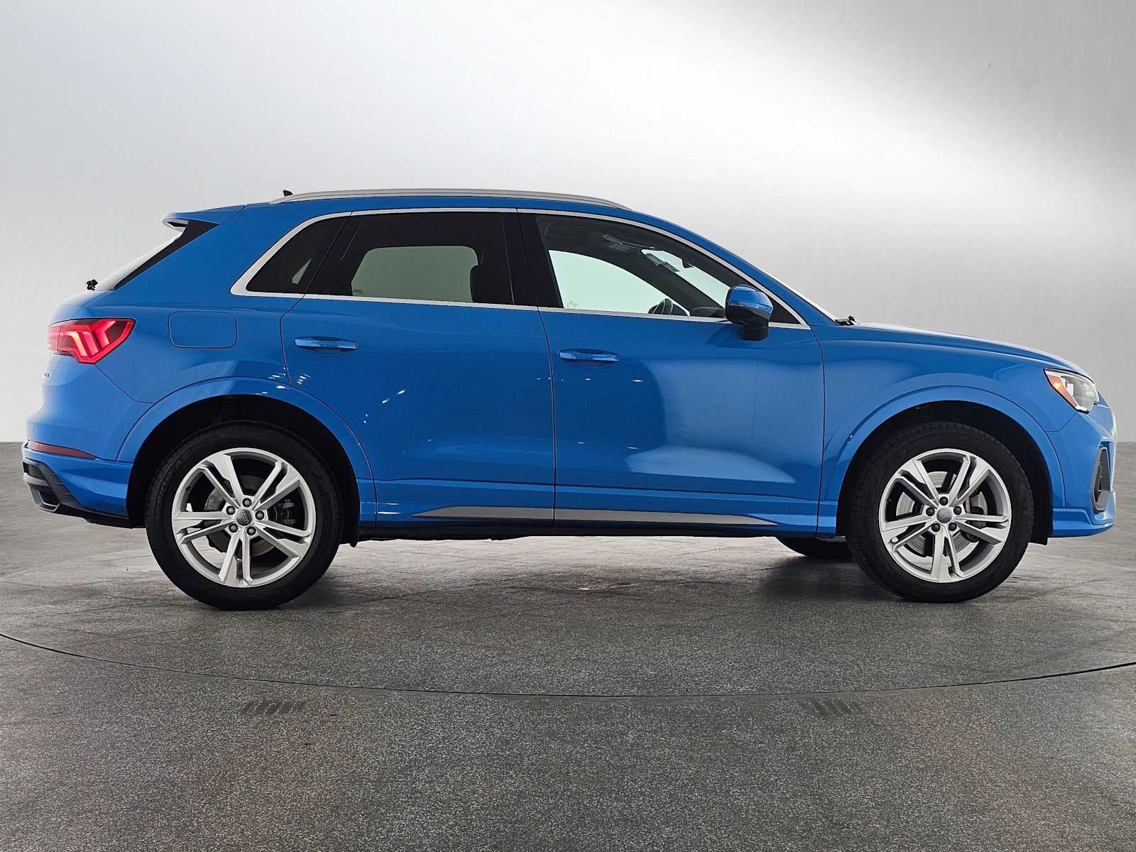 2020 Audi Q3 S line Premium