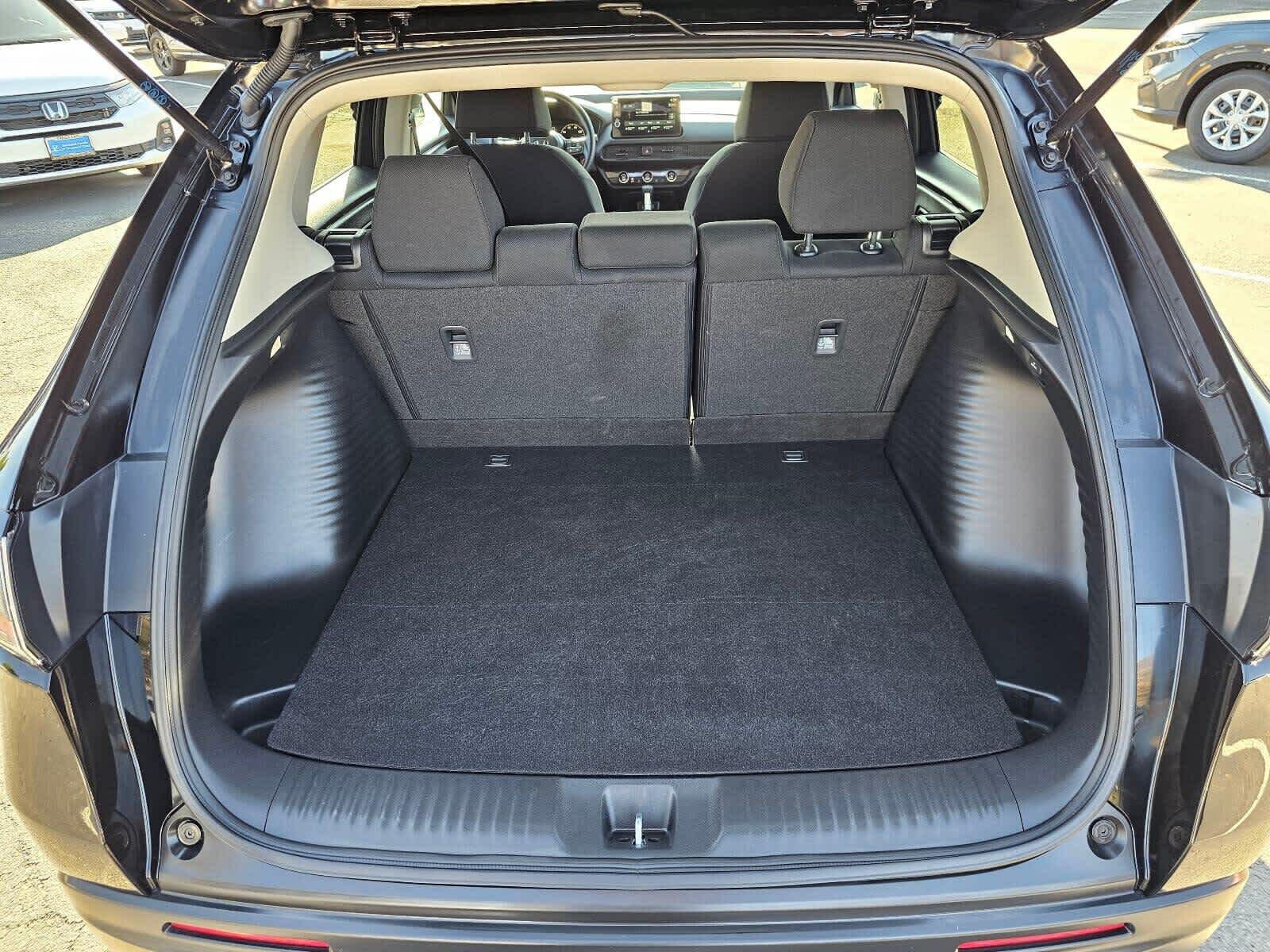 2026 Honda HR-V LX