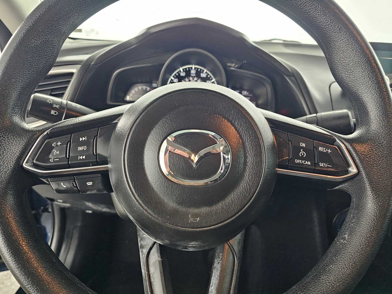 2017 Mazda Mazda3 4-Door Sport