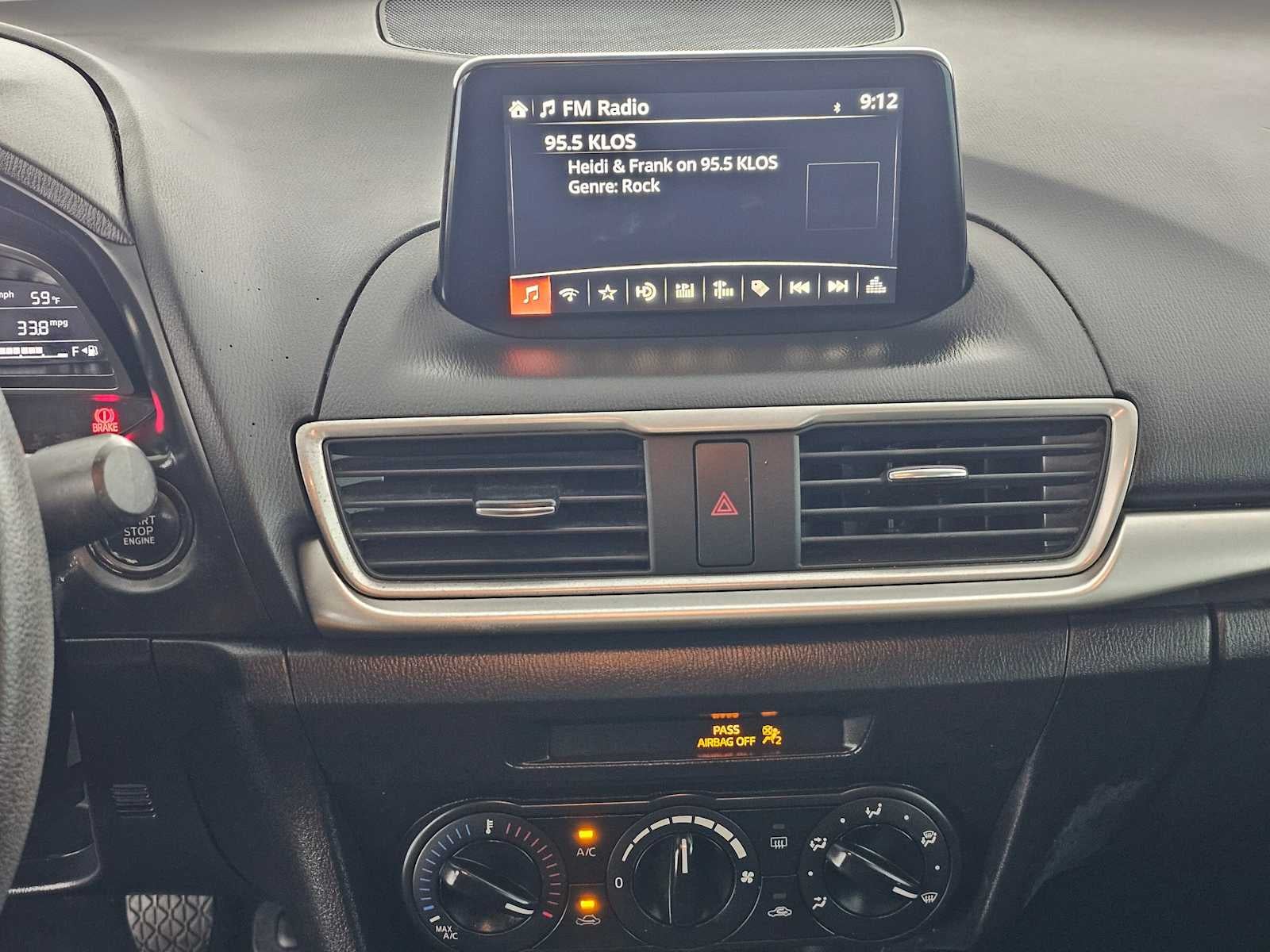 2017 Mazda Mazda3 4-Door Sport