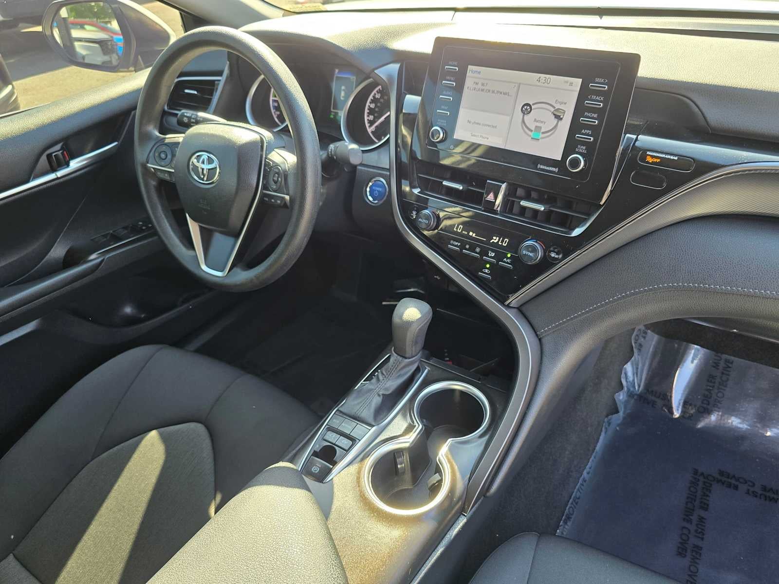 2024 Toyota Camry Hybrid LE