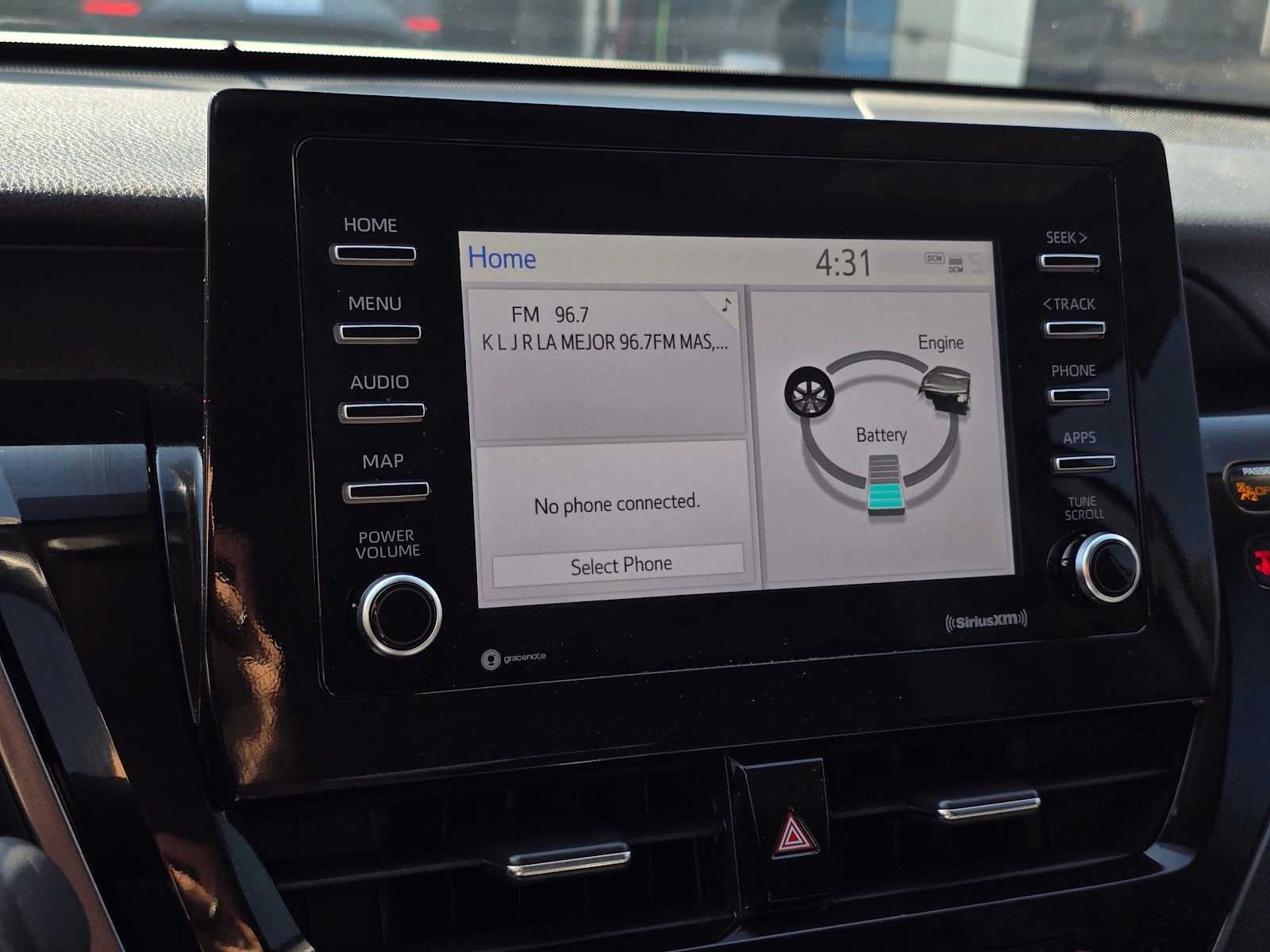 2024 Toyota Camry Hybrid LE