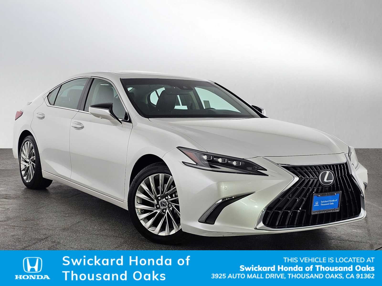 2023 Lexus ES 300h Luxury