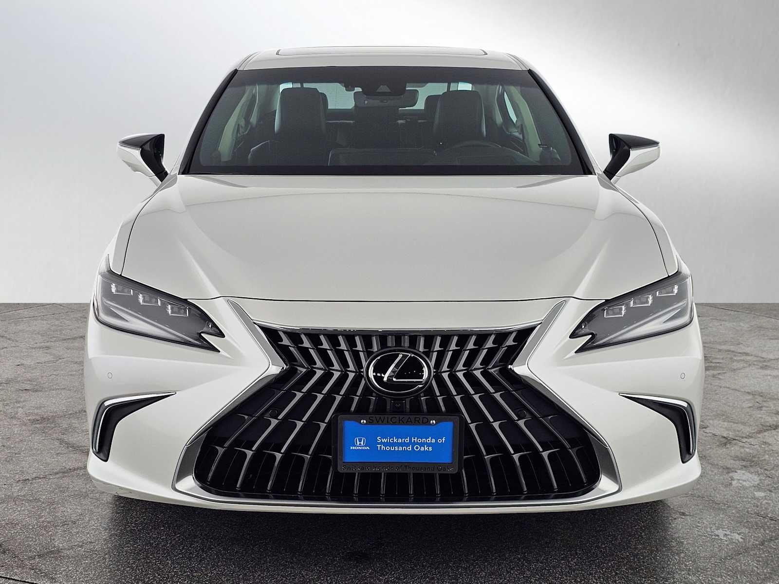 2023 Lexus ES 300h Luxury
