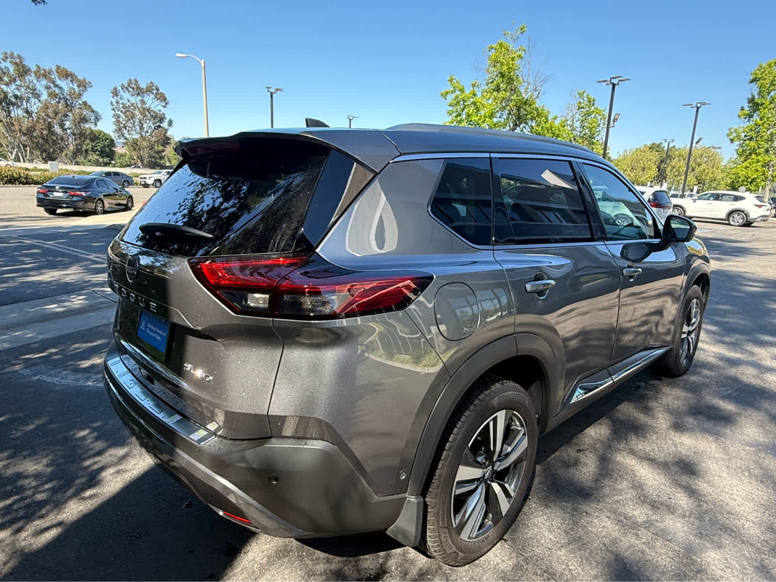 2022 Nissan Rogue SL