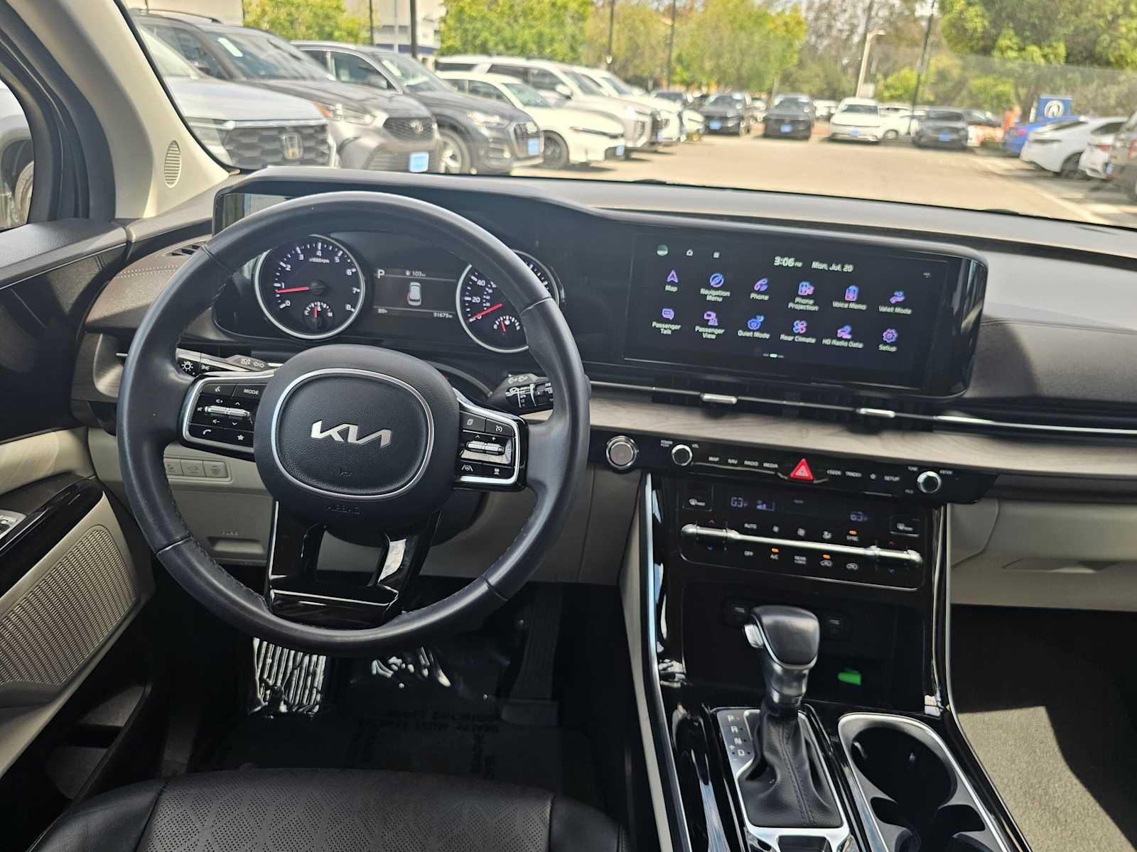 2024 Kia Carnival EX