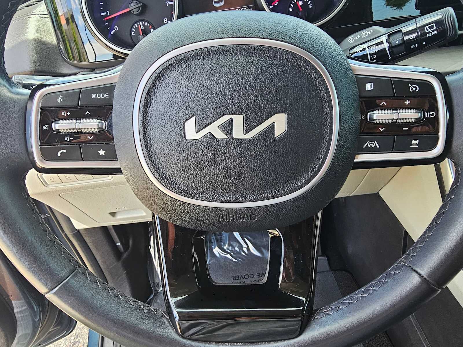 2024 Kia Carnival EX