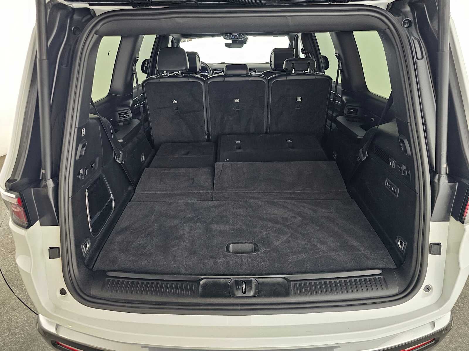 2025 Jeep Wagoneer Series II