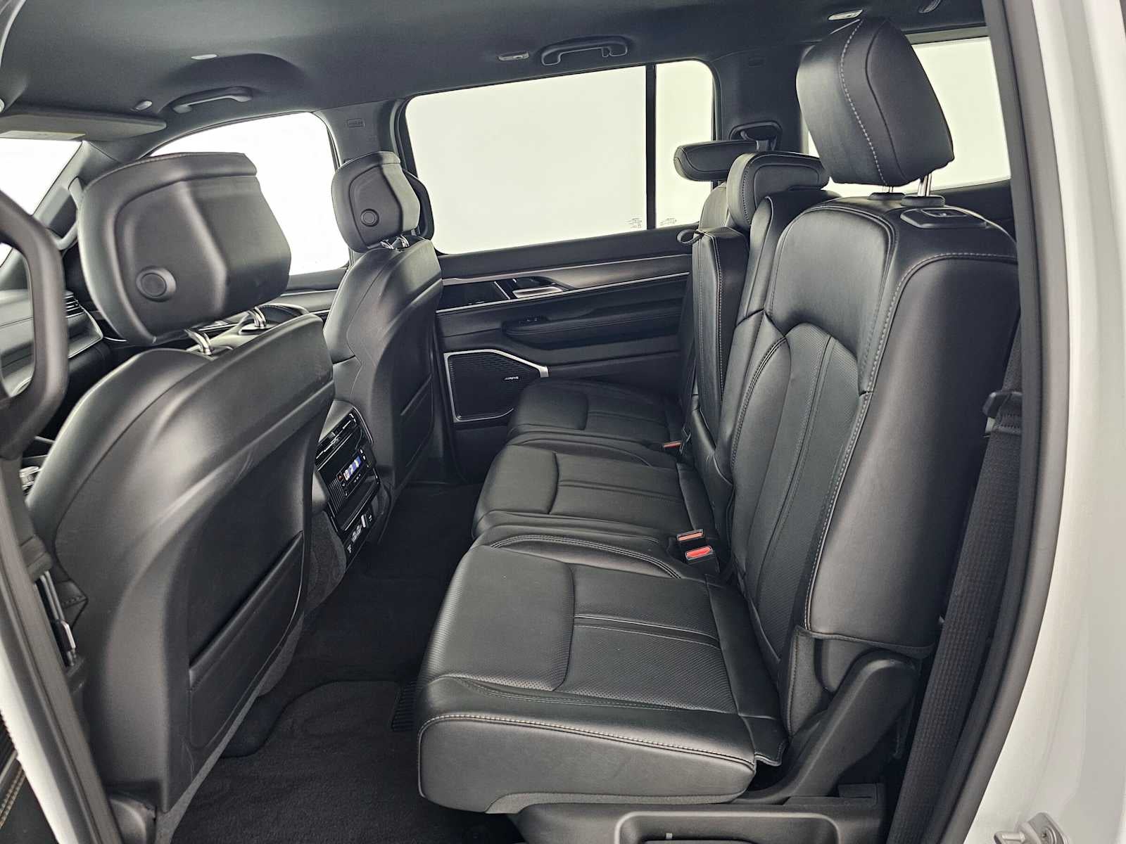 2025 Jeep Wagoneer Series II