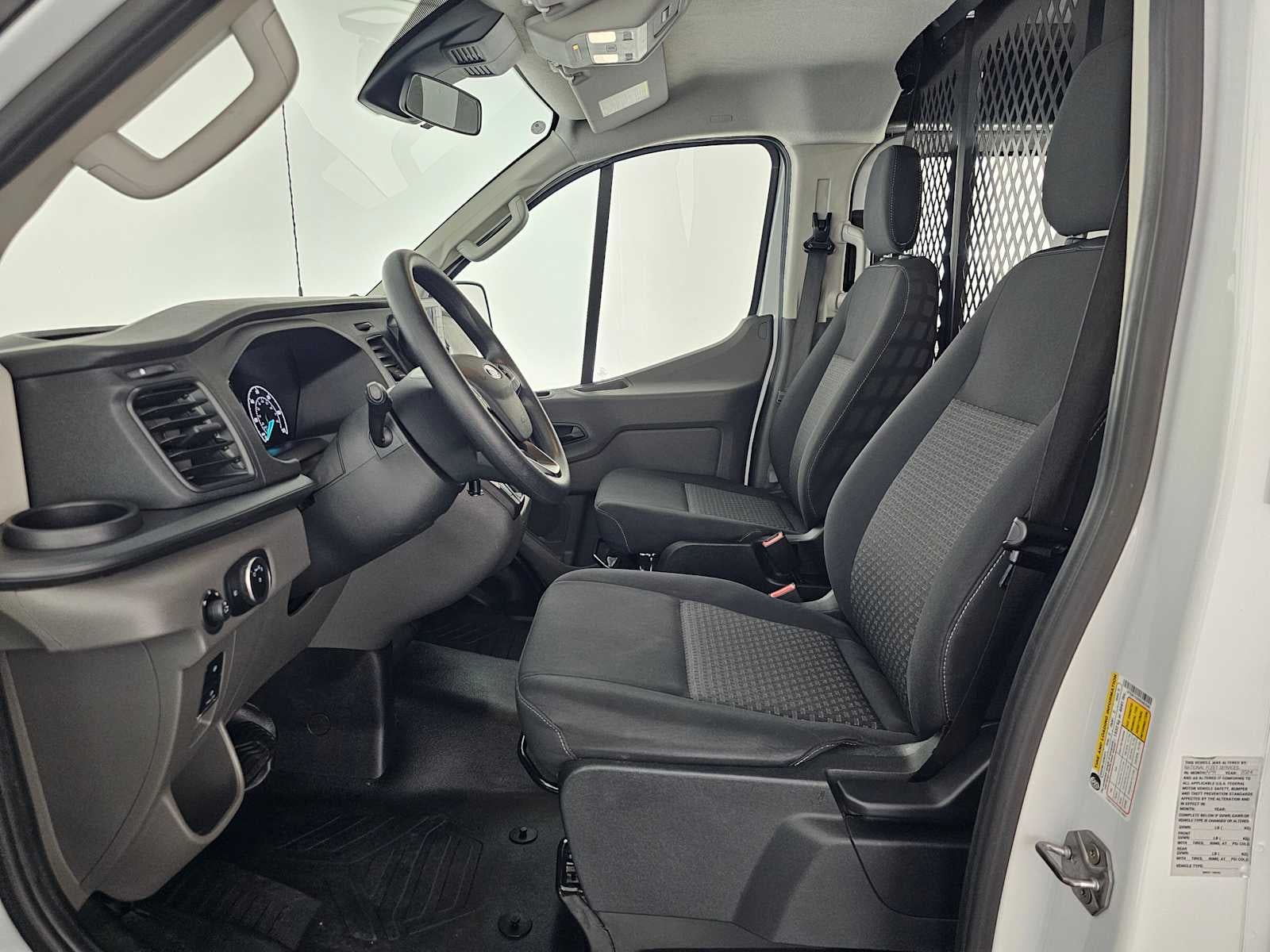 2024 Ford Transit T-250 130" Low Rf 9070 GVWR RWD