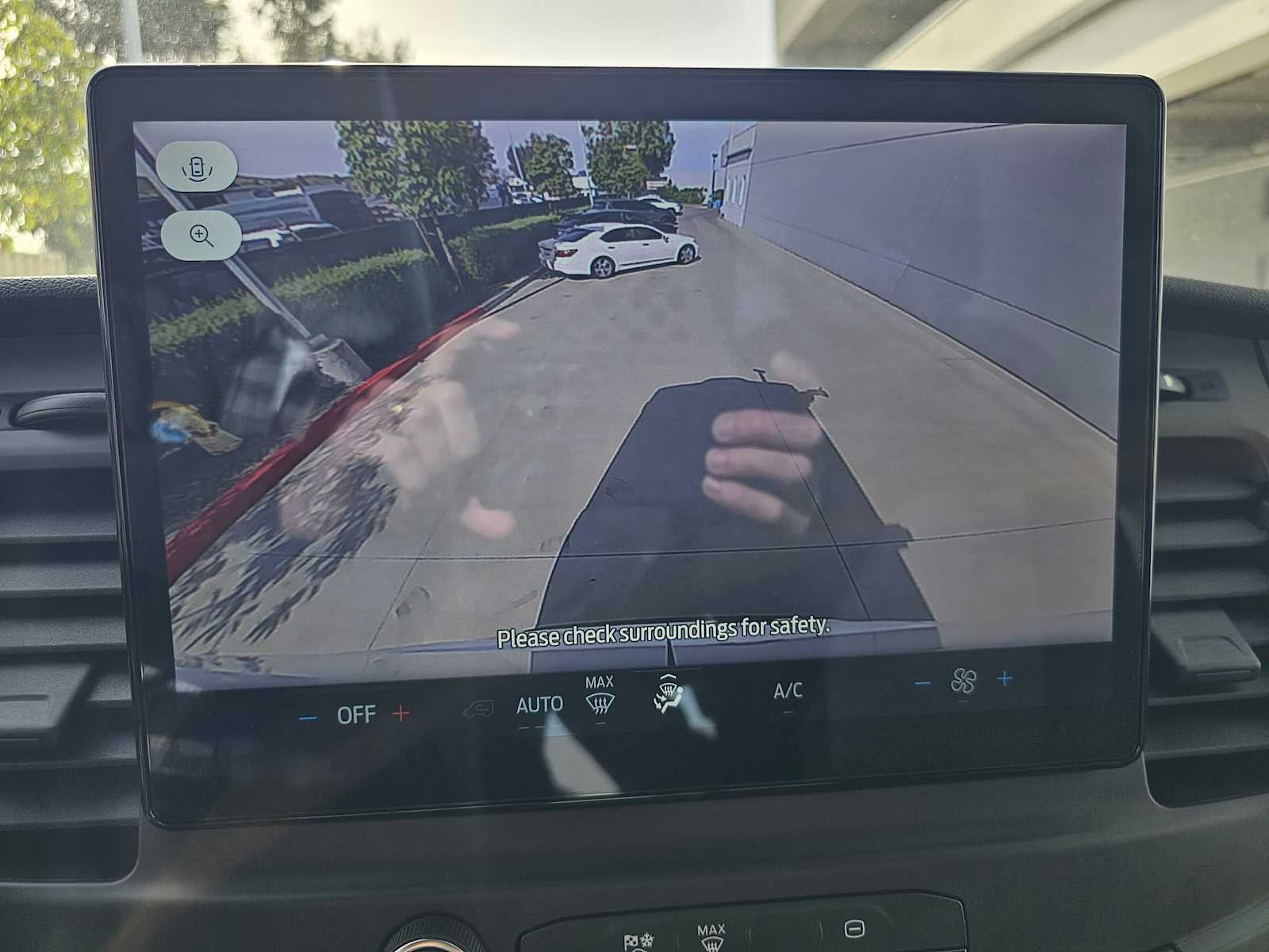 2023 Ford E-Transit Cargo Van T-350 130" Med Rf 9500 GVWR RWD