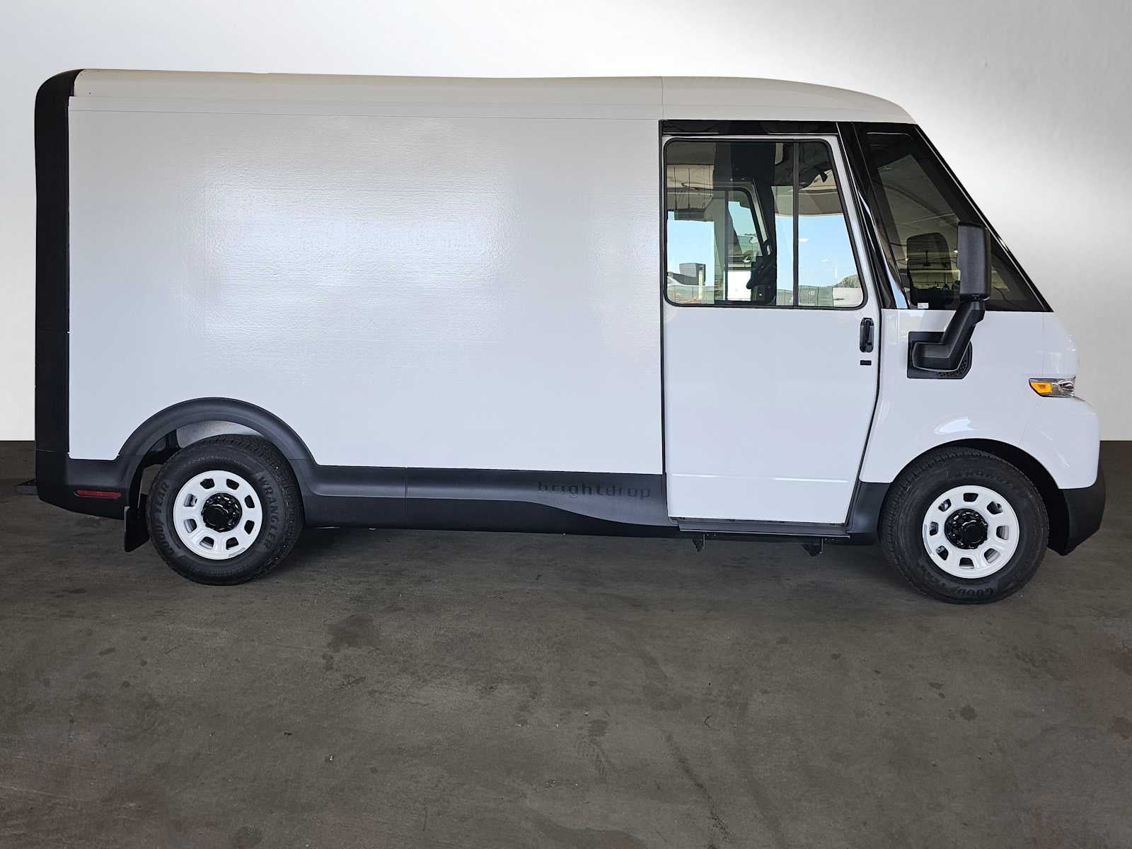 Used 2025 Chevrolet BrightDrop Base with VIN 2G5ZJ2T69S9103255 for sale in Thousand Oaks, CA