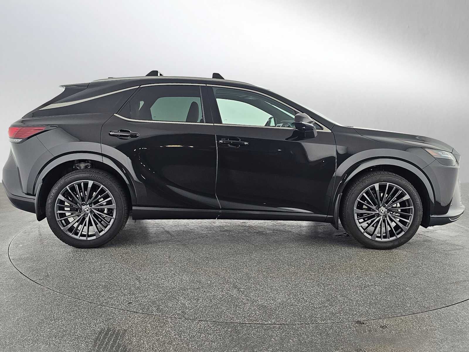 2025 Lexus RX Premium