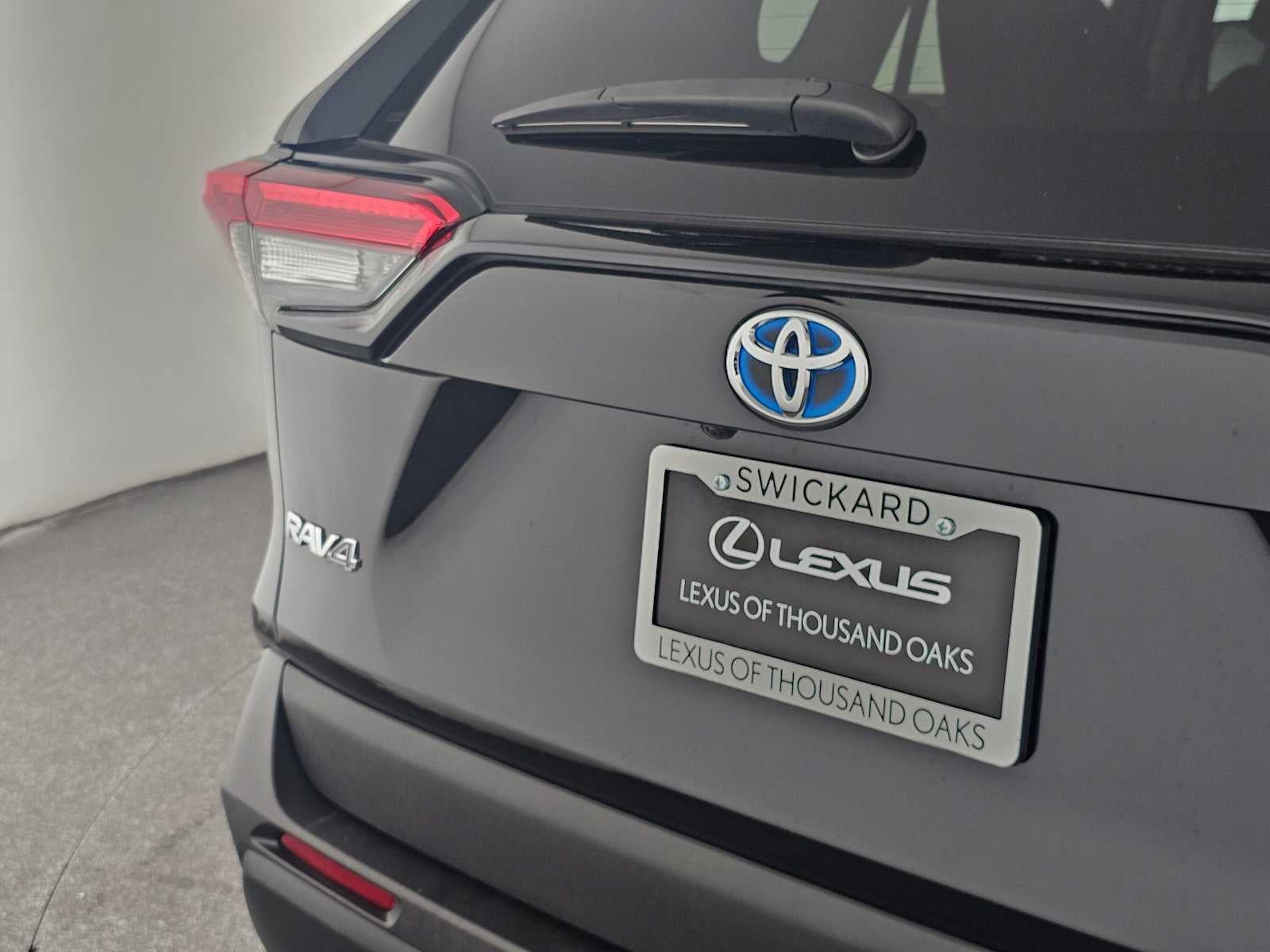 2020 Toyota RAV4 Hybrid XLE