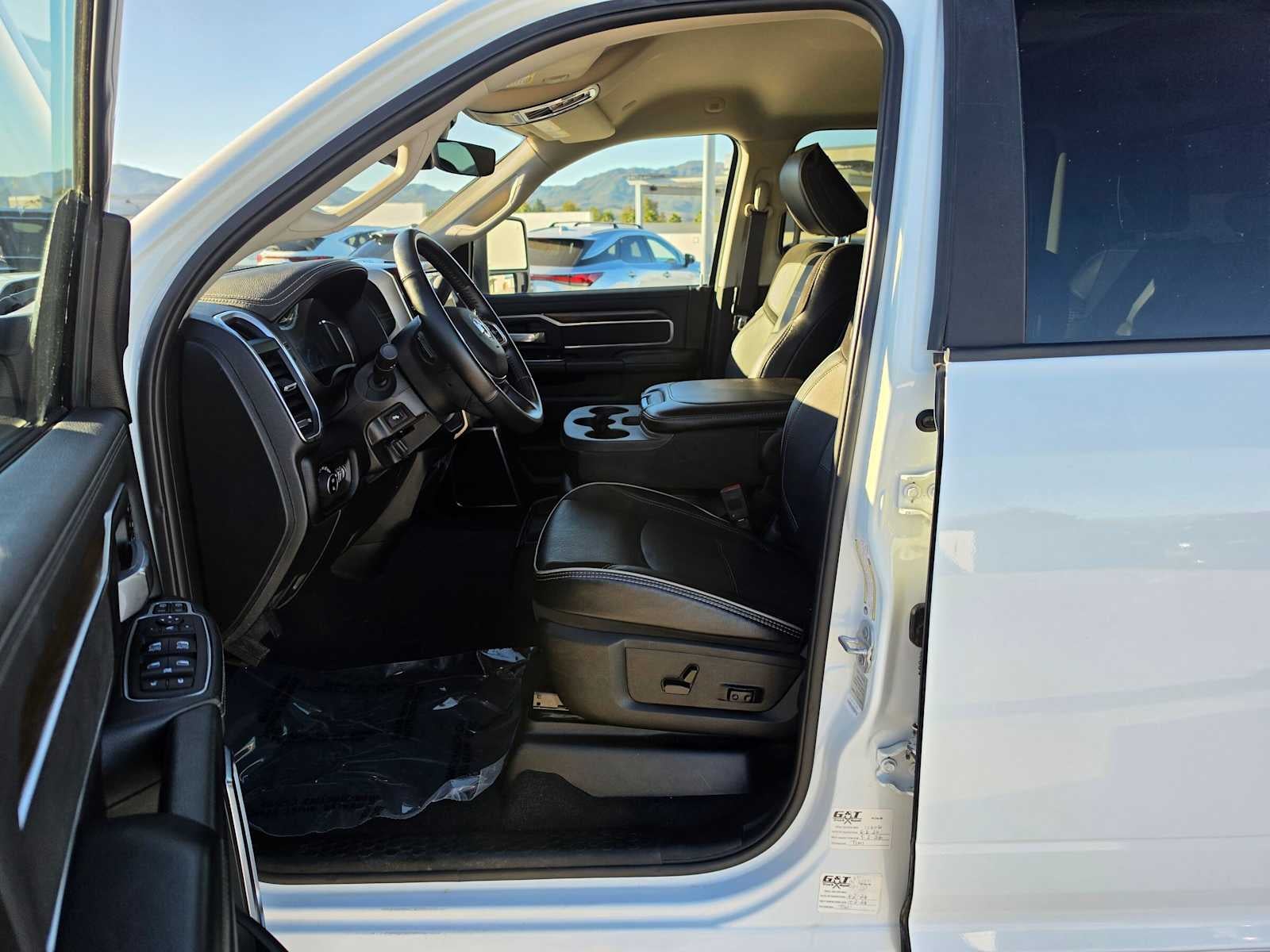 2024 RAM 2500 Laramie