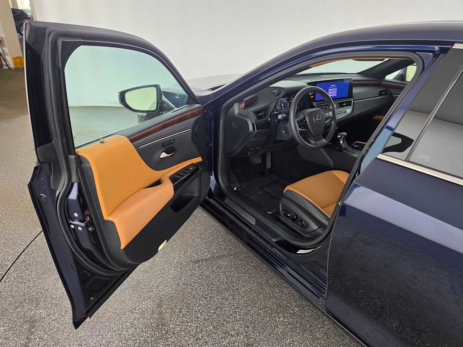 2023 Lexus ES 300h ES 300h