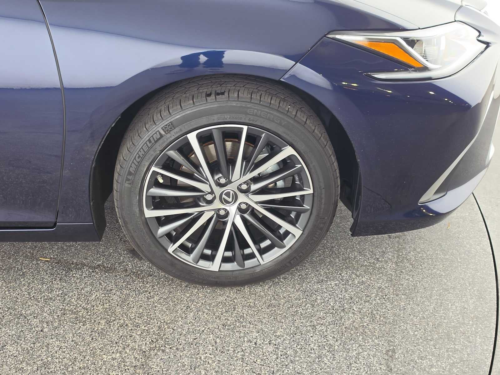 2023 Lexus ES 300h ES 300h