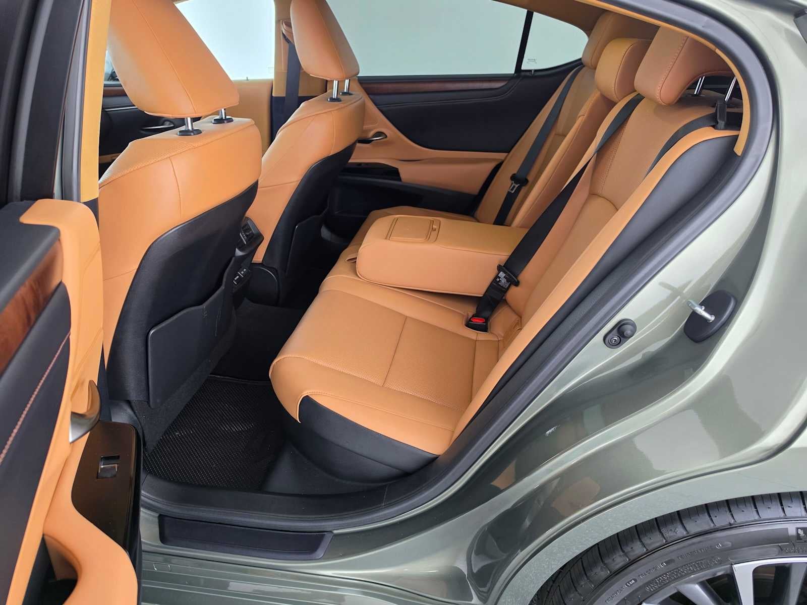2024 Lexus ES 300h ES 300h