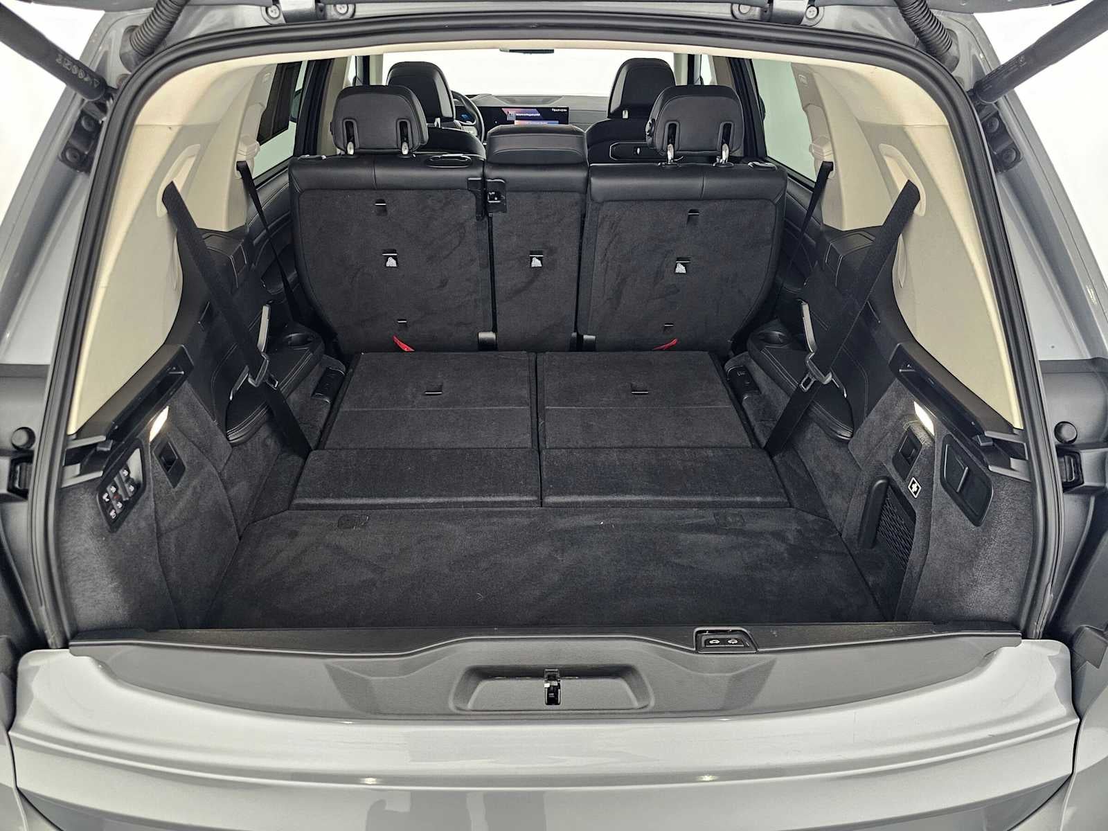2025 BMW X7 xDrive40i xDrive40i