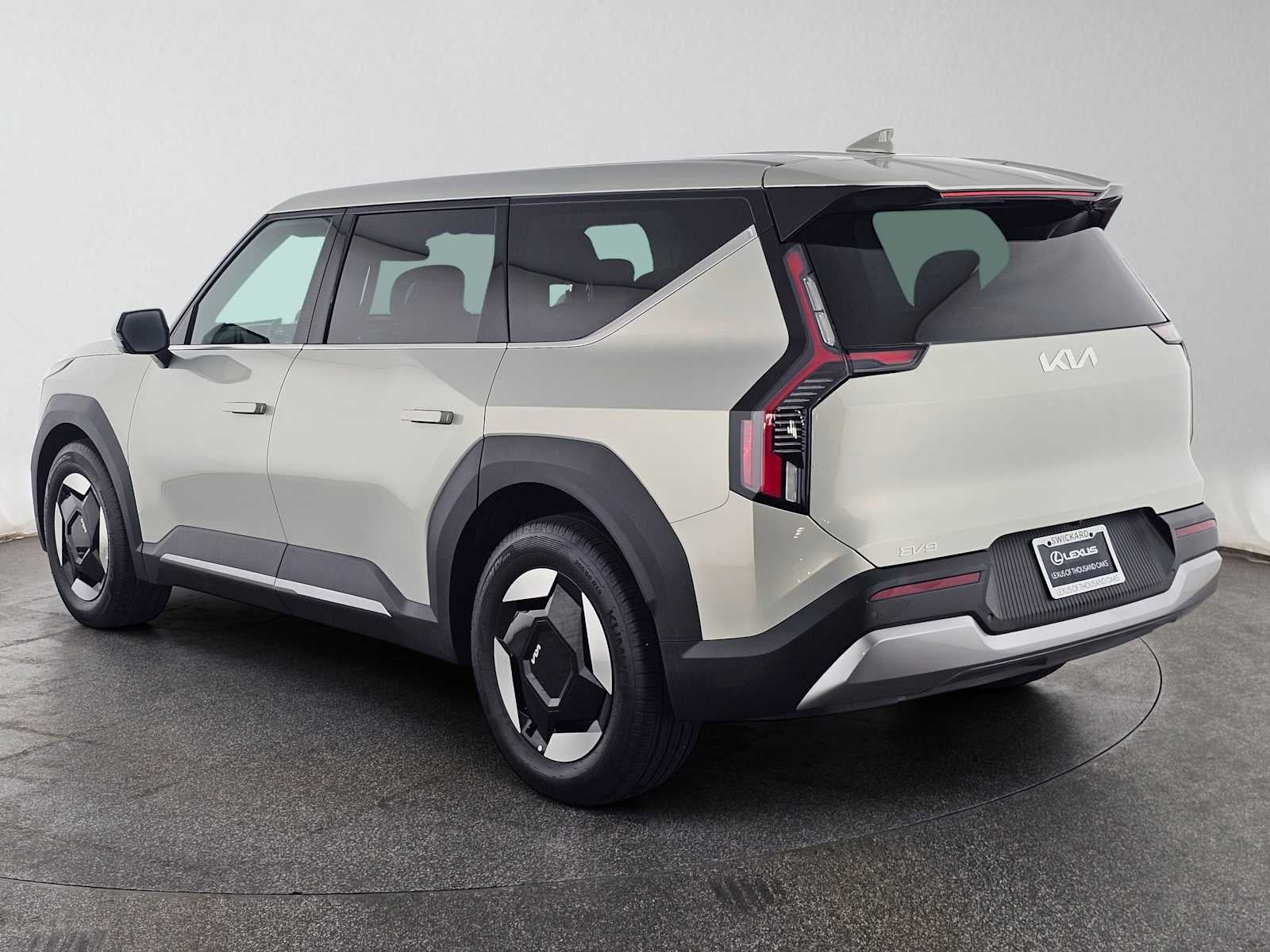 2026 Kia EV9 Light Long Range