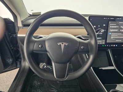 2020 Tesla Model 3 Standard Range