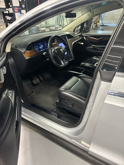 2018 Tesla Model X 75D