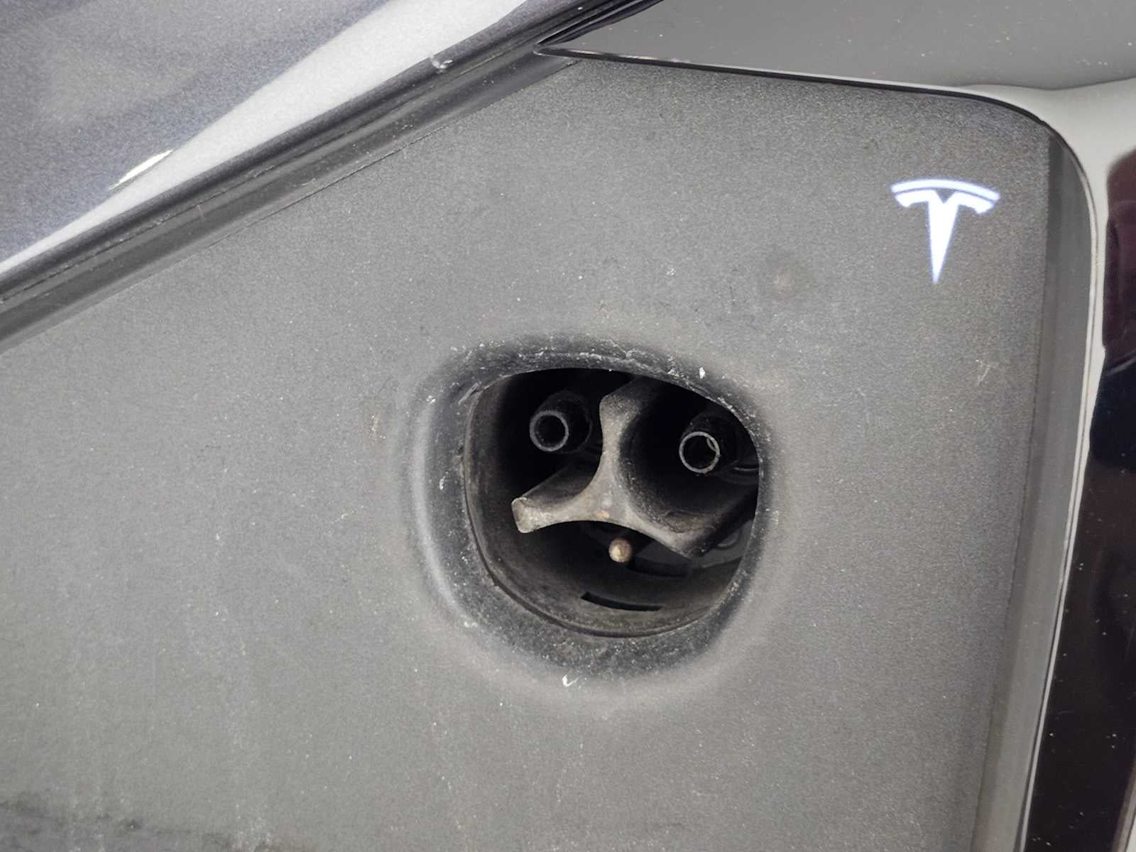 2022 Tesla Model X AWD