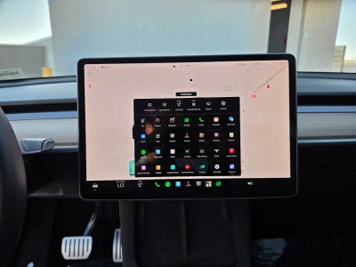 2024 Tesla Model Y Performance
