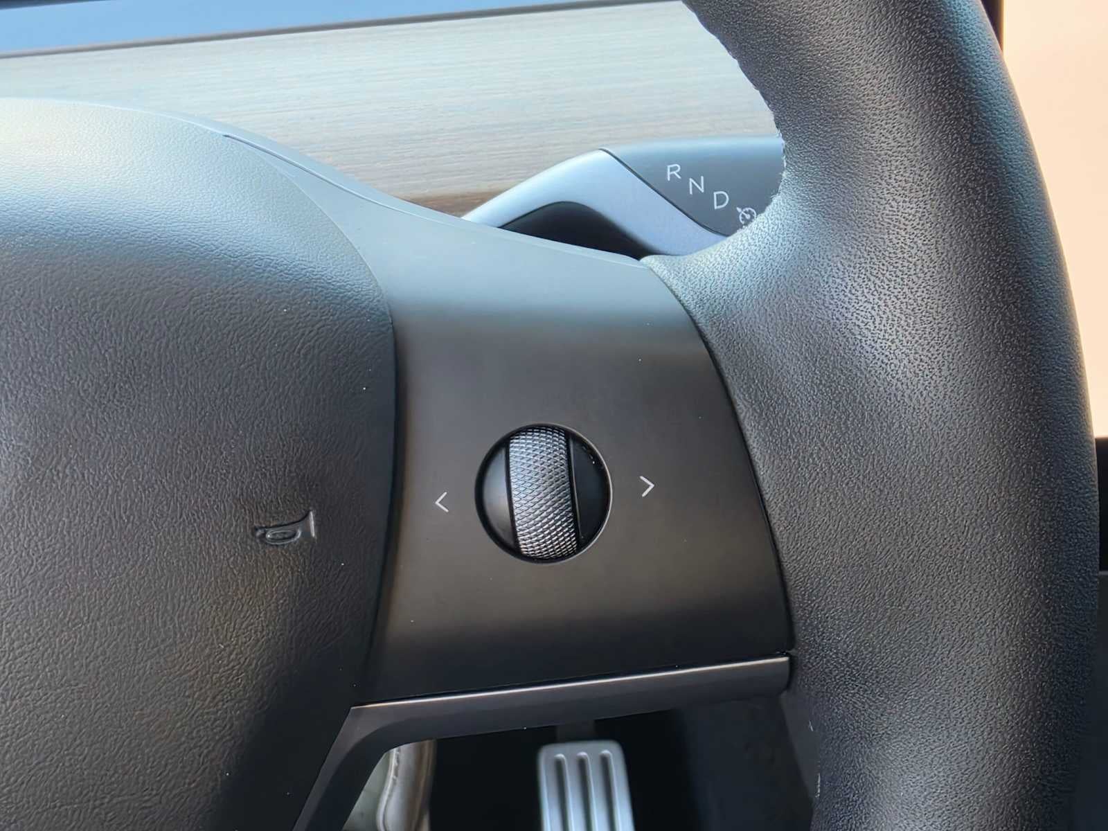 2024 Tesla Model Y Performance