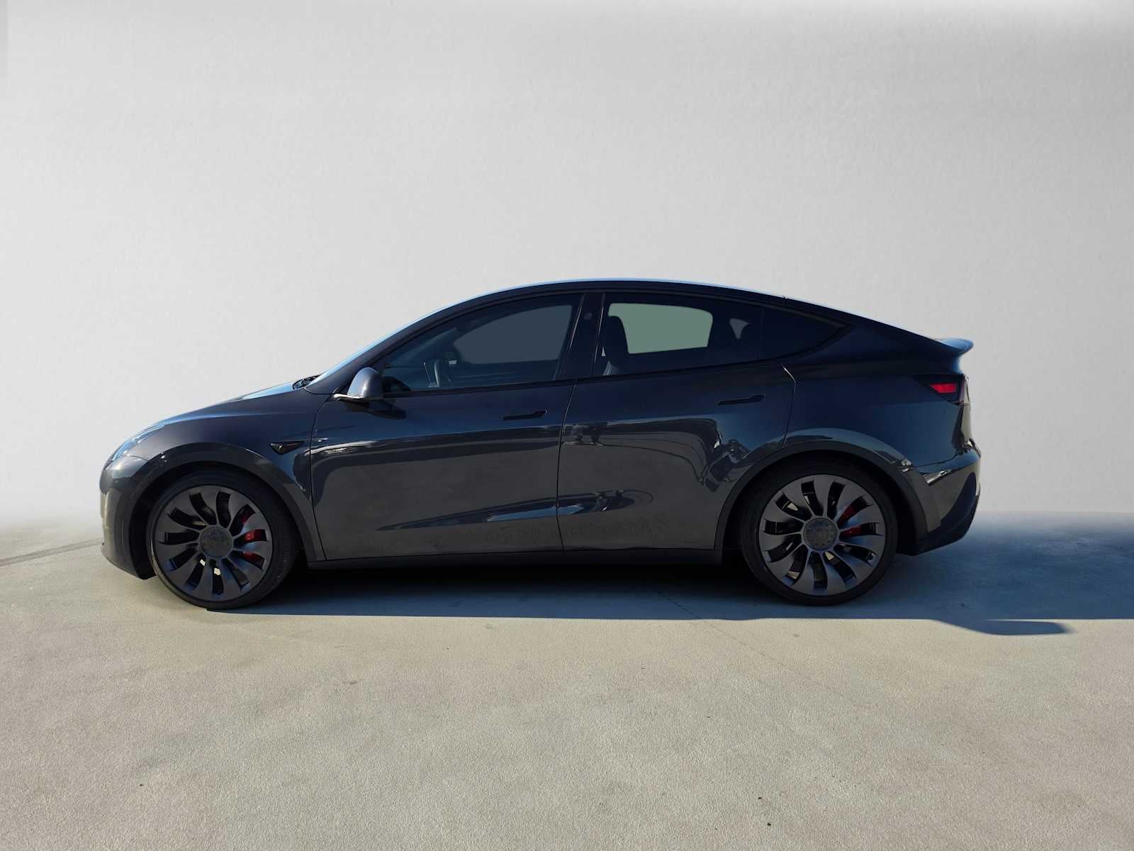 2024 Tesla Model Y Performance