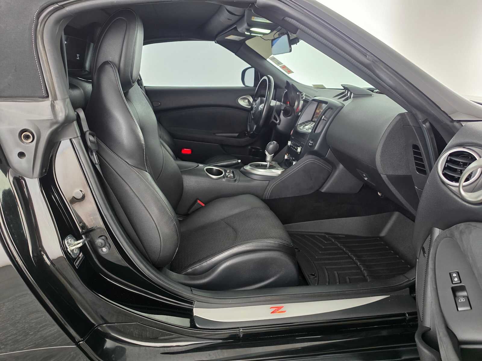 2018 Nissan 370Z Roadster Touring
