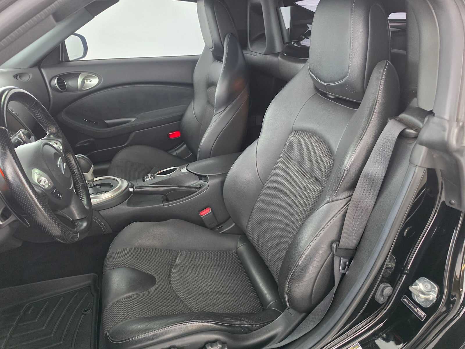 2018 Nissan 370Z Roadster Touring